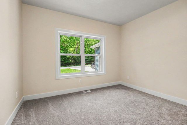 4410 N Pine Avenue, Golden Twp, MI 49436