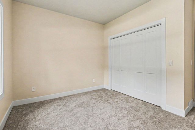 4410 N Pine Avenue, Golden Twp, MI 49436