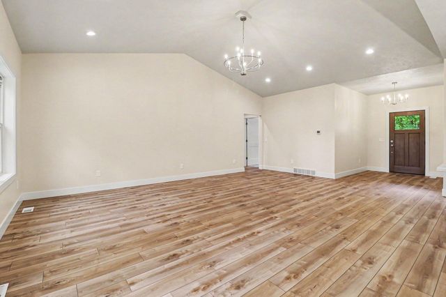 4410 N Pine Avenue, Golden Twp, MI 49436