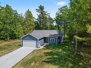 4410 N Pine Avenue, Golden Twp, MI 49436