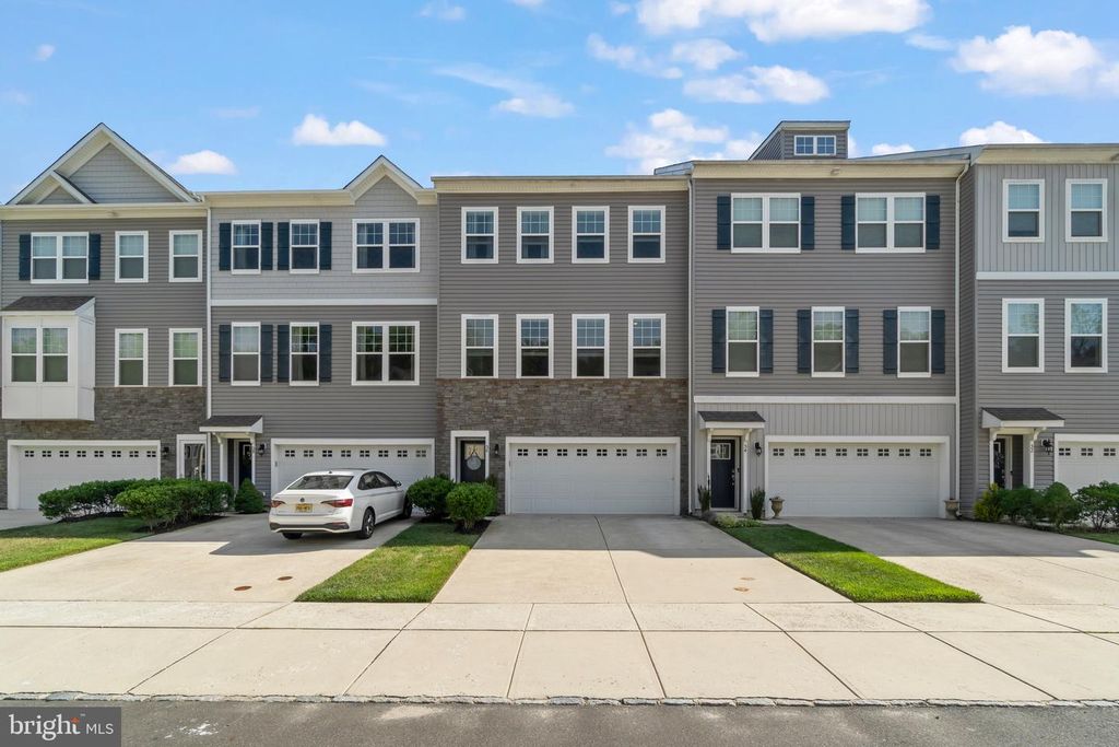 56 SULLIVAN WAY, Marlton, NJ 08053