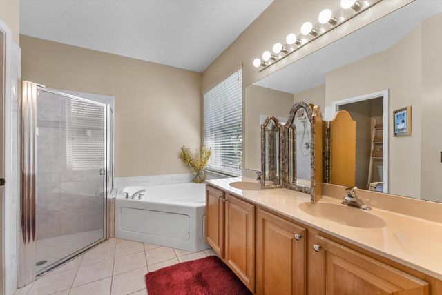 392 W Coral Trace Circle, Delray Beach, FL 33445