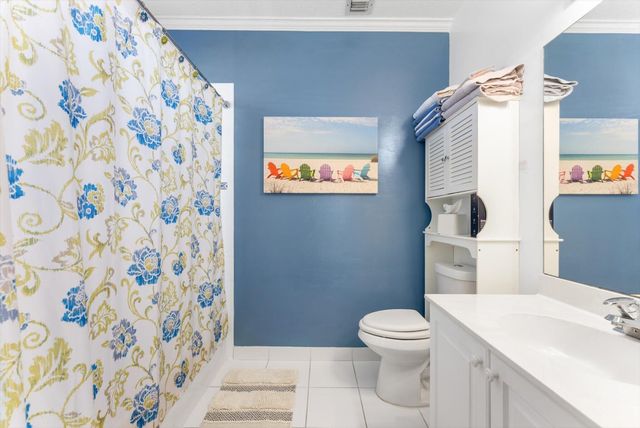 392 W Coral Trace Circle, Delray Beach, FL 33445