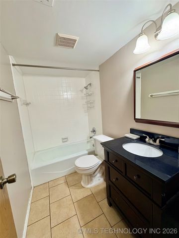 805 NW 14th Street, Wagoner, OK 74467