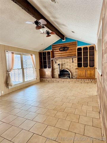 805 NW 14th Street, Wagoner, OK 74467