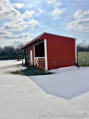 805 NW 14th Street, Wagoner, OK 74467