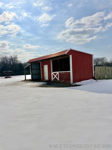 805 NW 14th Street, Wagoner, OK 74467