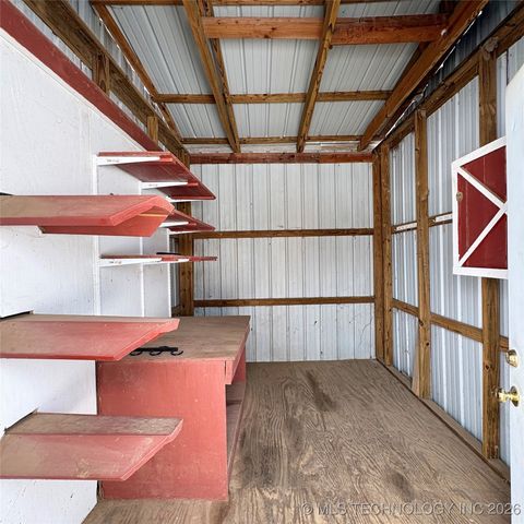 805 NW 14th Street, Wagoner, OK 74467