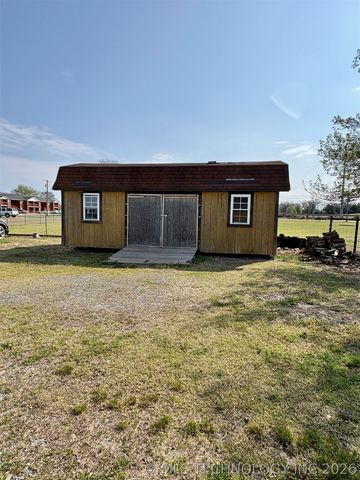 805 NW 14th Street, Wagoner, OK 74467