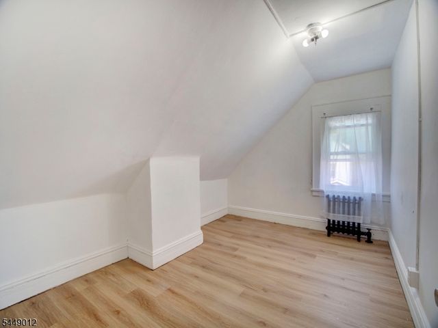 144 Steuben St, East Orange City, NJ 07018