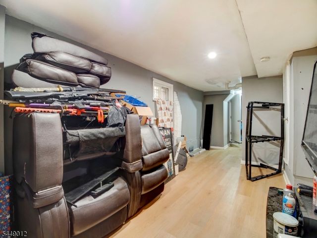 144 Steuben St, East Orange City, NJ 07018