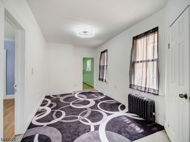 144 Steuben St, East Orange City, NJ 07018