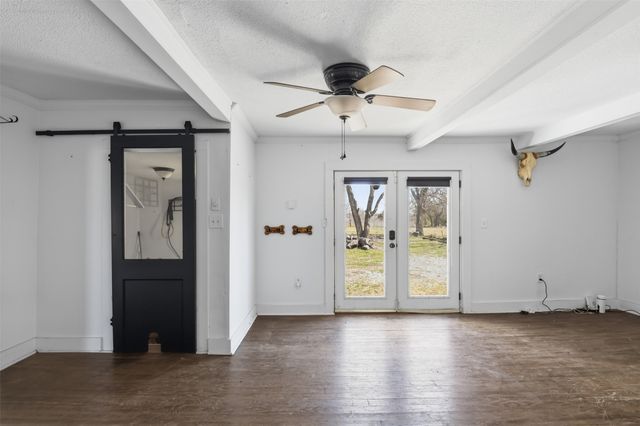 503 S Pearl Street, Trenton, TX 75490