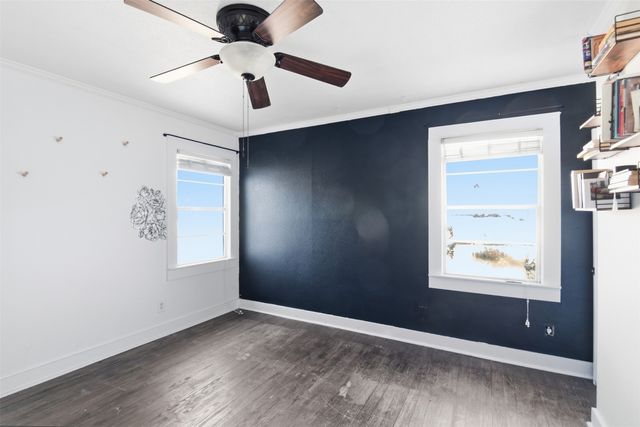 503 S Pearl Street, Trenton, TX 75490