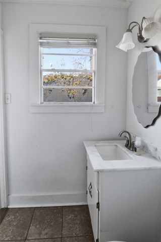 503 S Pearl Street, Trenton, TX 75490