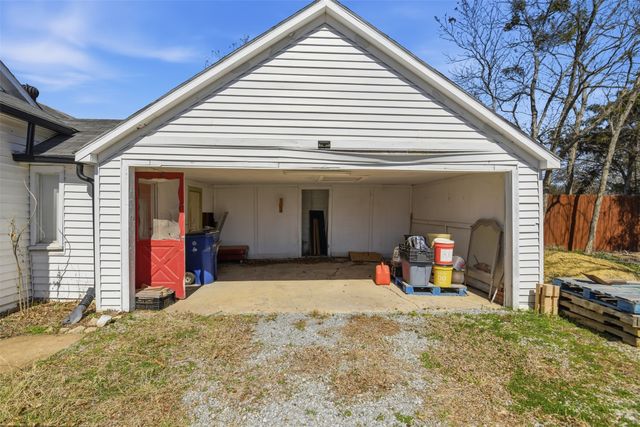 503 S Pearl Street, Trenton, TX 75490