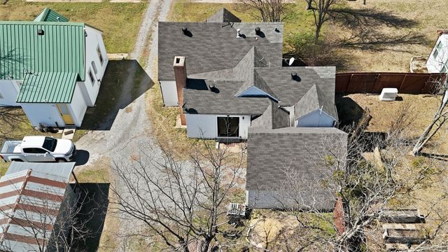 503 S Pearl Street, Trenton, TX 75490