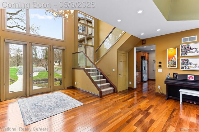 1100 Clearwater Boulevard, White Lake Charter Township, MI 48386