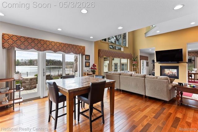 1100 Clearwater Boulevard, White Lake Charter Township, MI 48386