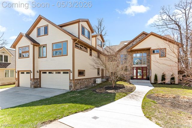 1100 Clearwater Boulevard, White Lake Charter Township, MI 48386