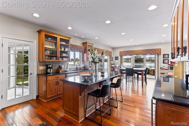 1100 Clearwater Boulevard, White Lake Charter Township, MI 48386
