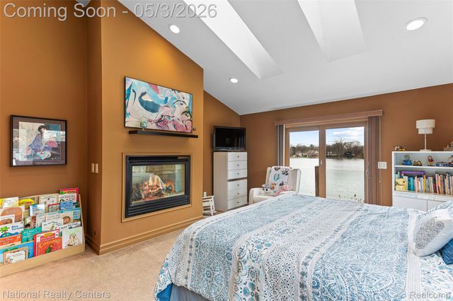 1100 Clearwater Boulevard, White Lake Charter Township, MI 48386