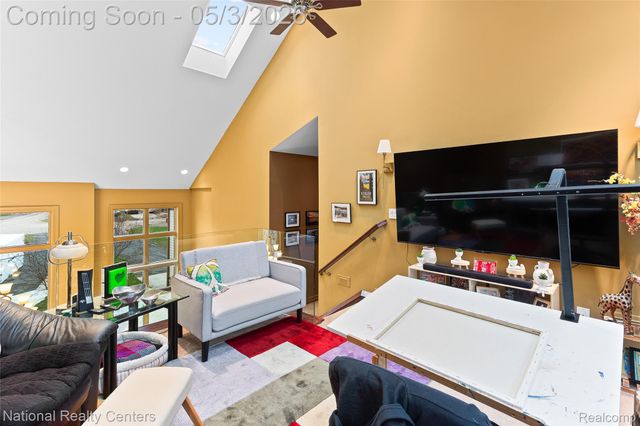 1100 Clearwater Boulevard, White Lake Charter Township, MI 48386
