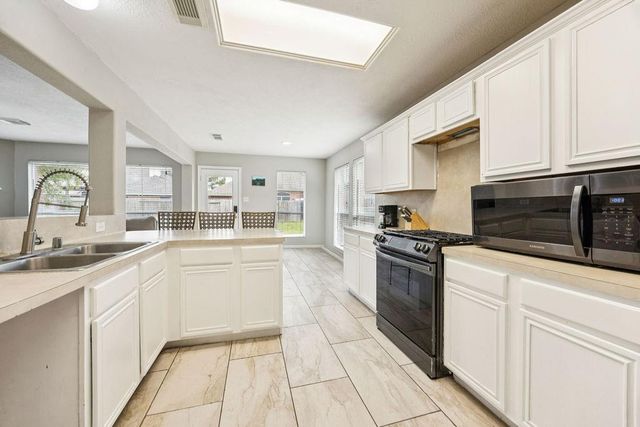 19731 Village Ridge Drive, Tomball, TX 77375