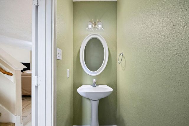 19731 Village Ridge Drive, Tomball, TX 77375