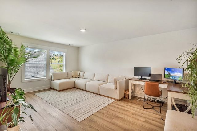 152 Founders Boulevard, Central, SC 29630