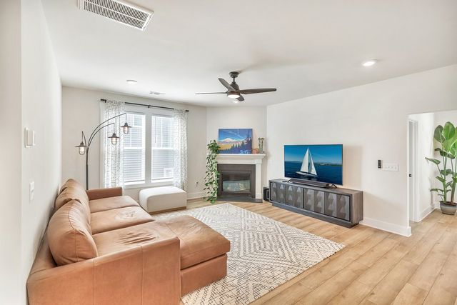 152 Founders Boulevard, Central, SC 29630
