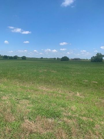 498 Brahman Trail, Angleton, TX 77515