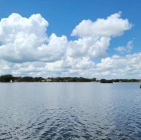 498 Brahman Trail, Angleton, TX 77515