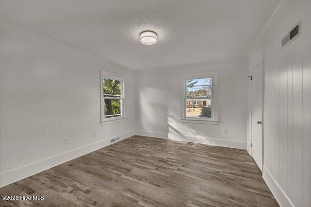 329 Wayne Drive, Wilmington, NC 28403