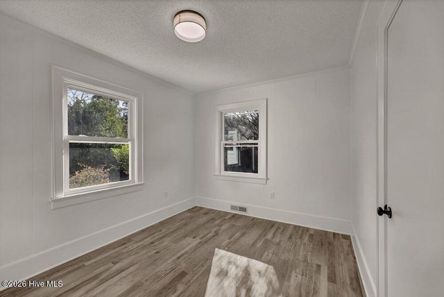 329 Wayne Drive, Wilmington, NC 28403