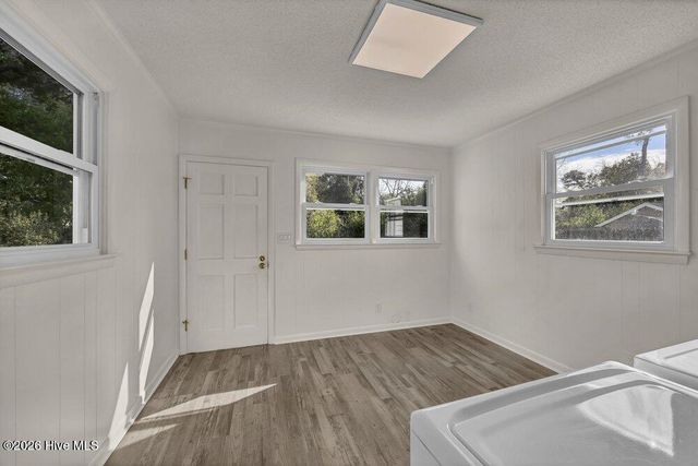 329 Wayne Drive, Wilmington, NC 28403