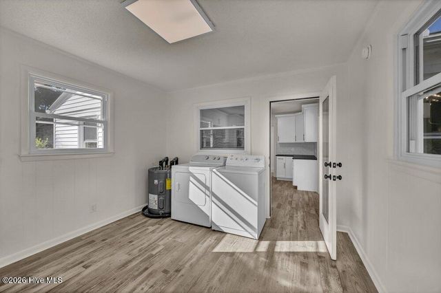 329 Wayne Drive, Wilmington, NC 28403