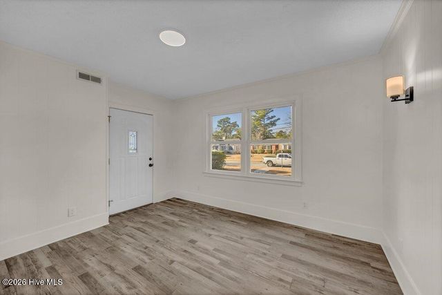 329 Wayne Drive, Wilmington, NC 28403