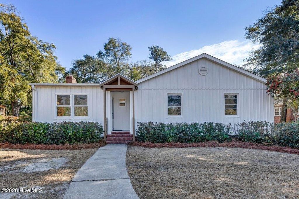 329 Wayne Drive, Wilmington, NC 28403