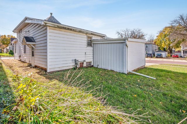 517 S Park Street, Fairmont, MN 56031