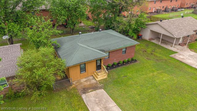 1328 Bon Air, Van Buren, AR 72956