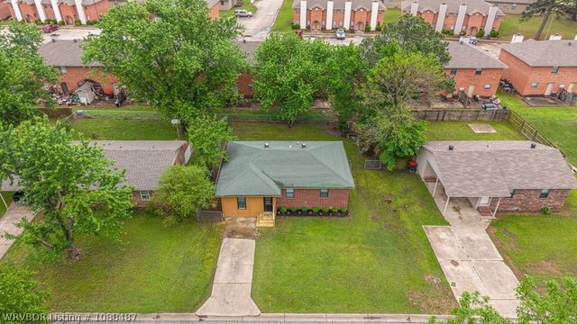 1328 Bon Air, Van Buren, AR 72956
