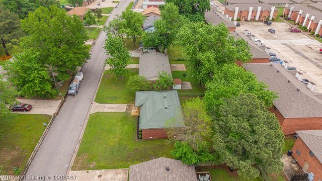 1328 Bon Air, Van Buren, AR 72956