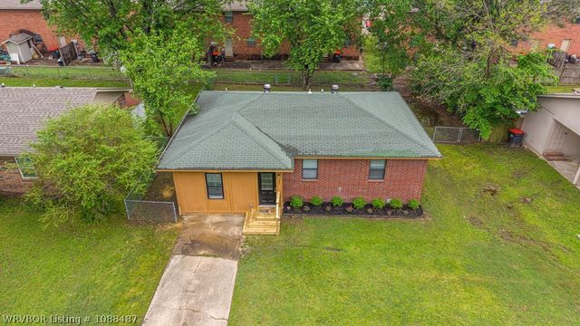 1328 Bon Air, Van Buren, AR 72956