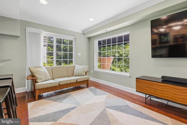 1547 EDGE HILL RD, Abington, PA 19001