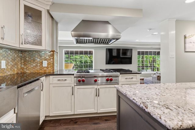 1547 EDGE HILL RD, Abington, PA 19001