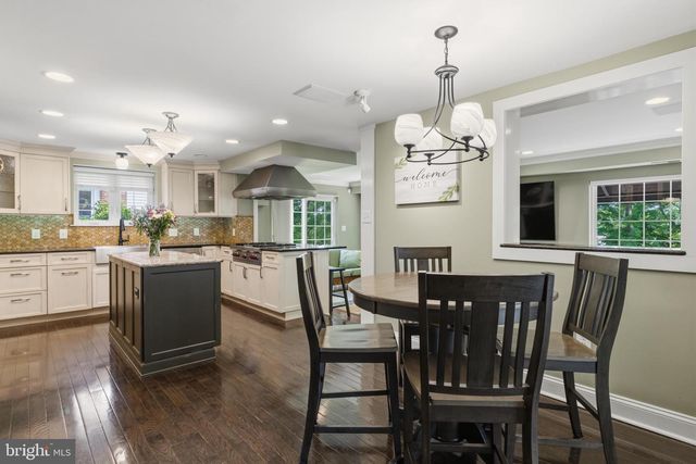 1547 EDGE HILL RD, Abington, PA 19001