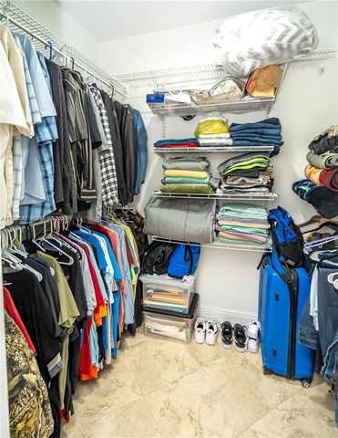 8952 NW 145th Lane, Miami Lakes, FL 33018