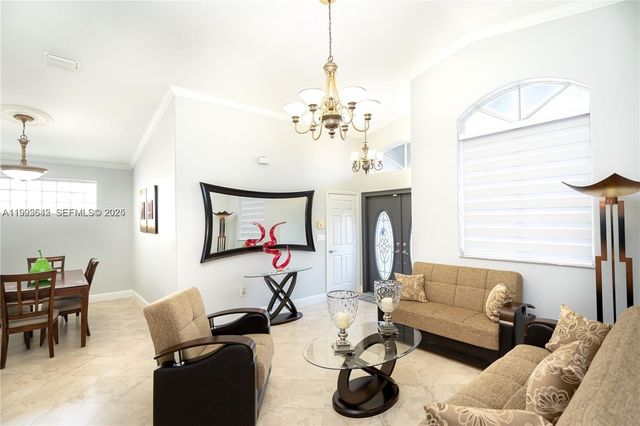 8952 NW 145th Lane, Miami Lakes, FL 33018