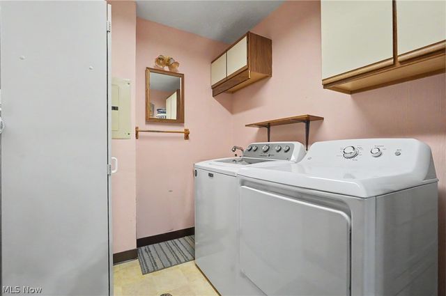 145 Michael Lane, Cuyahoga Falls, OH 44223